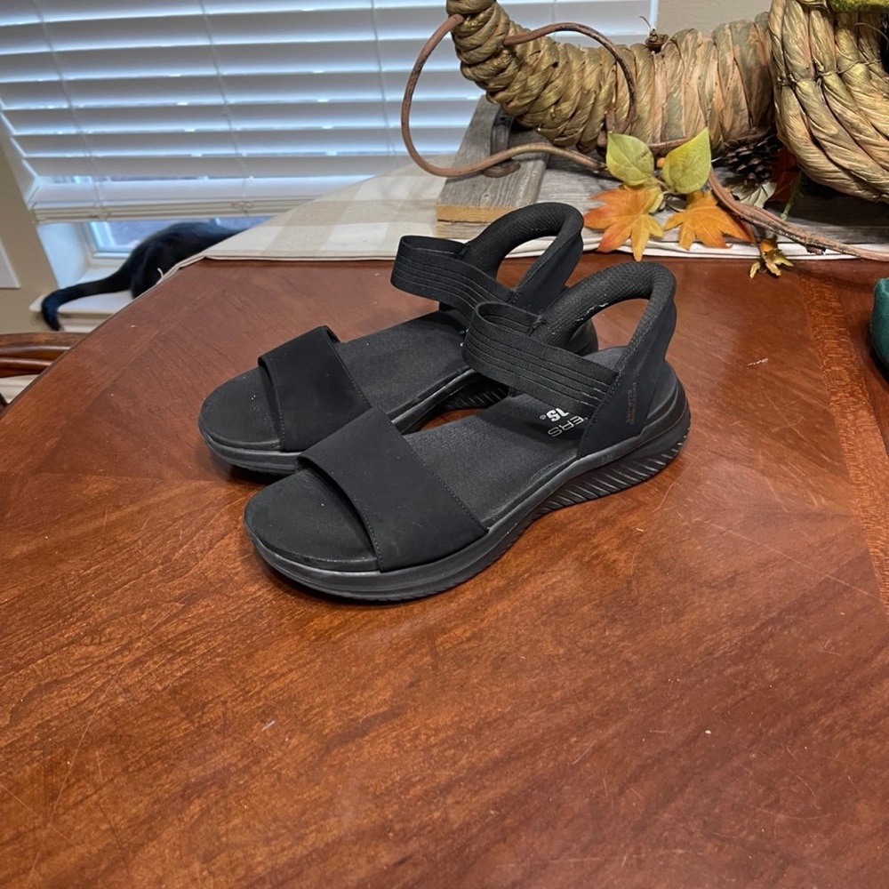 Skechers Slip-Ins  Sandals